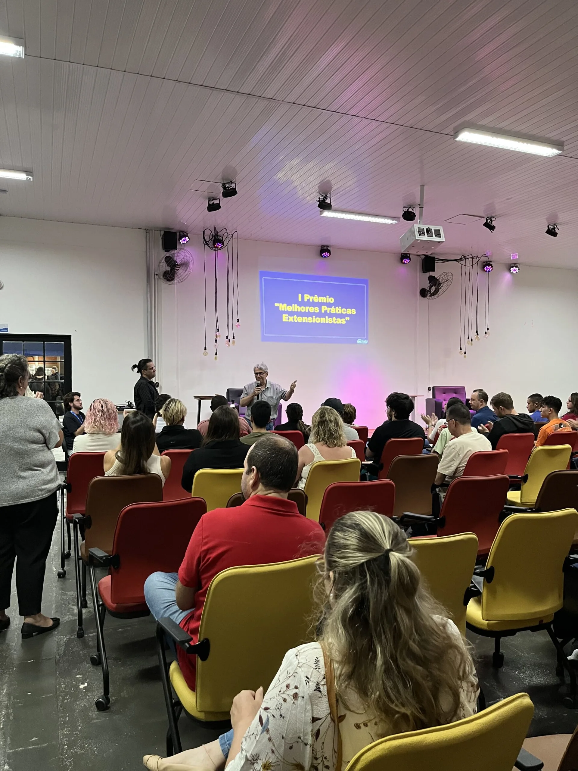 20250319_221003603_iOS